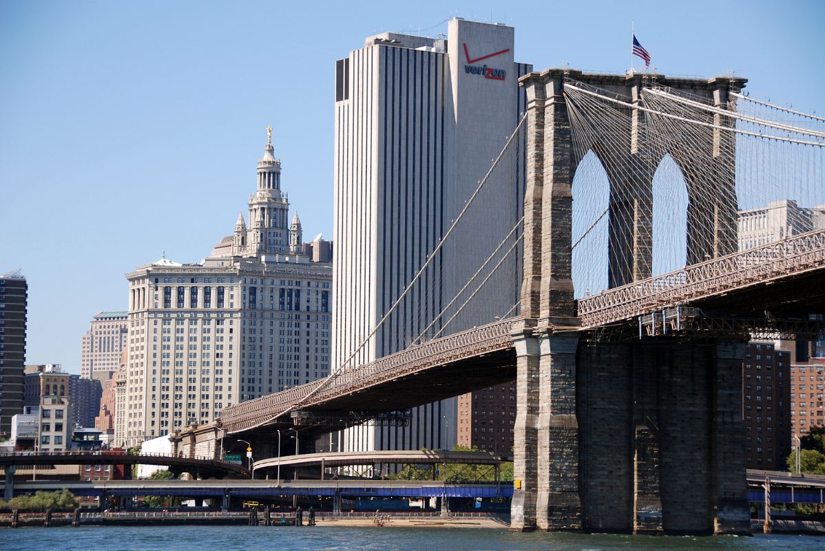 03 New York Brooklyn Bridge Close Up With Manhattan Municipal Building From Brooklyn Heights